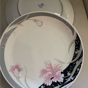 Floral Pink & Black Porcelain Dinner Plate - Elegant Home Dining 4pc